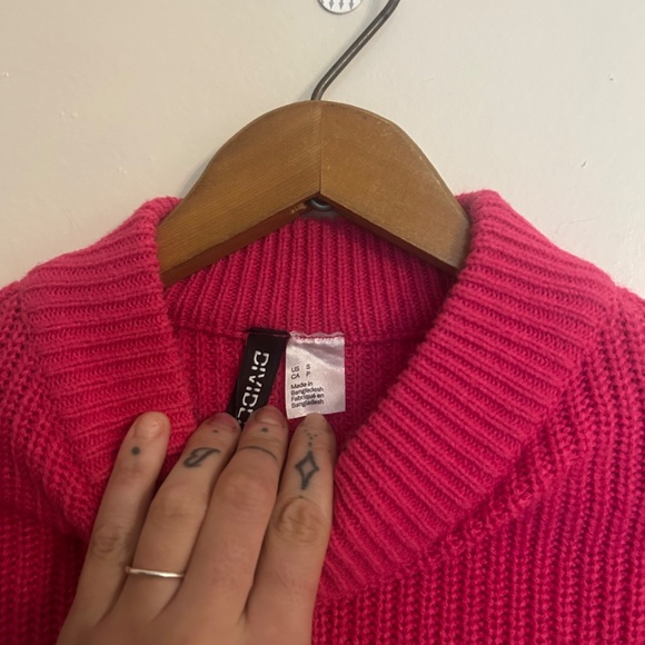 H&M Knit Pink Sweater - Picture 4 of 5